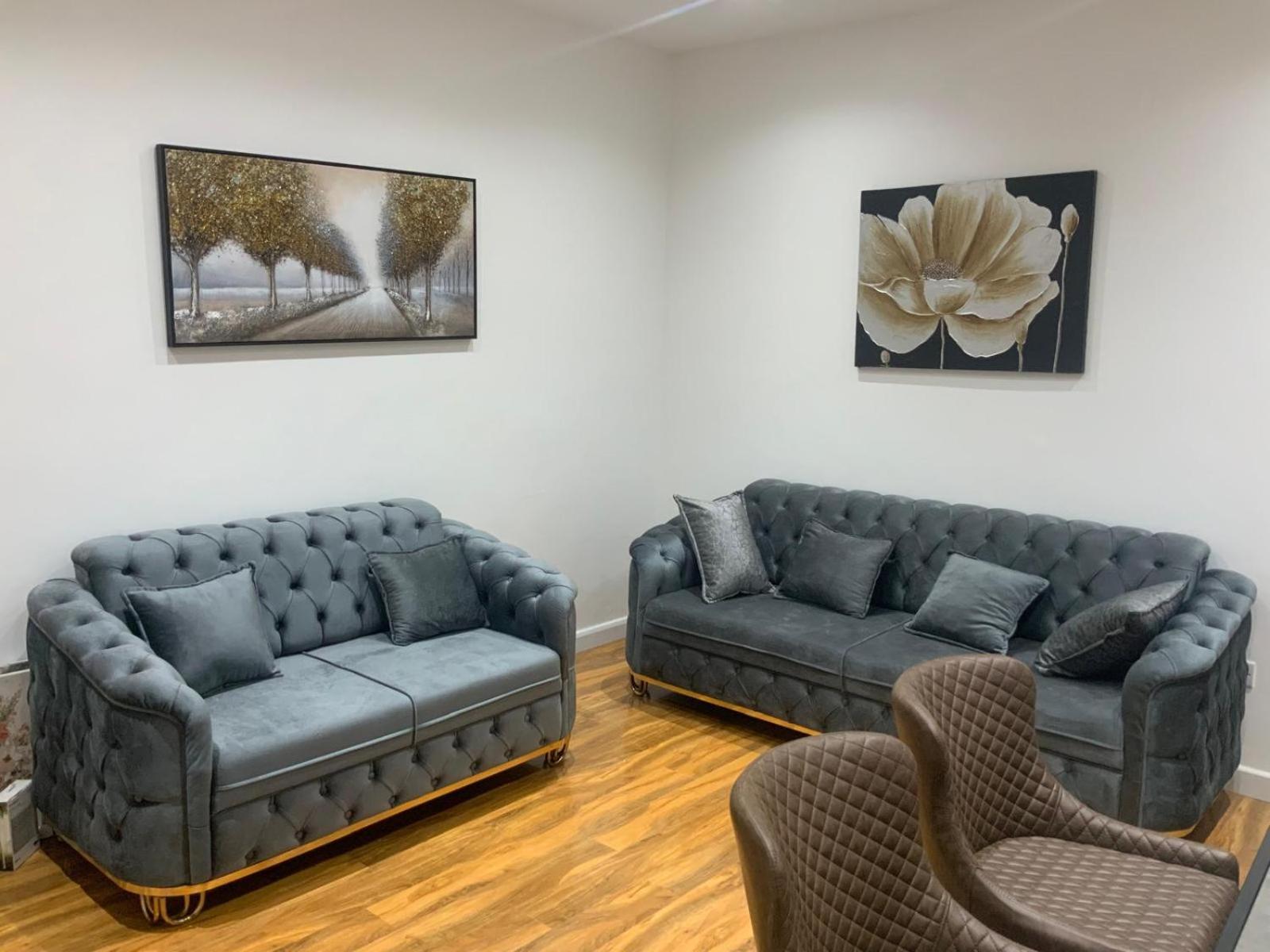 2 Bedroom Appartment باركنغ المظهر الخارجي الصورة